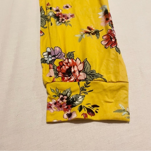 Eye Candy Floral Yellow Joggers Women’s Size 3X - Picture 7 of 15